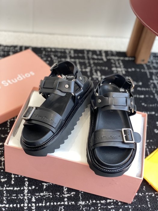 Сандалі жіночі фото 5