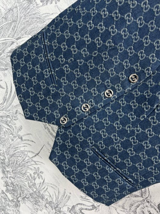 Costume female фото 5