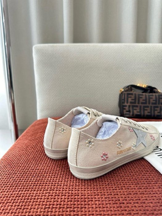 Кроссовки фото 3