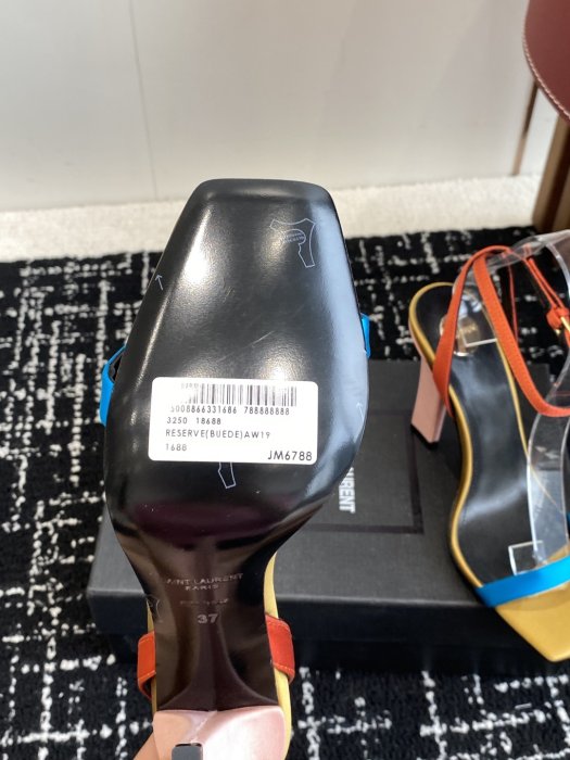 Босоножки фото 9