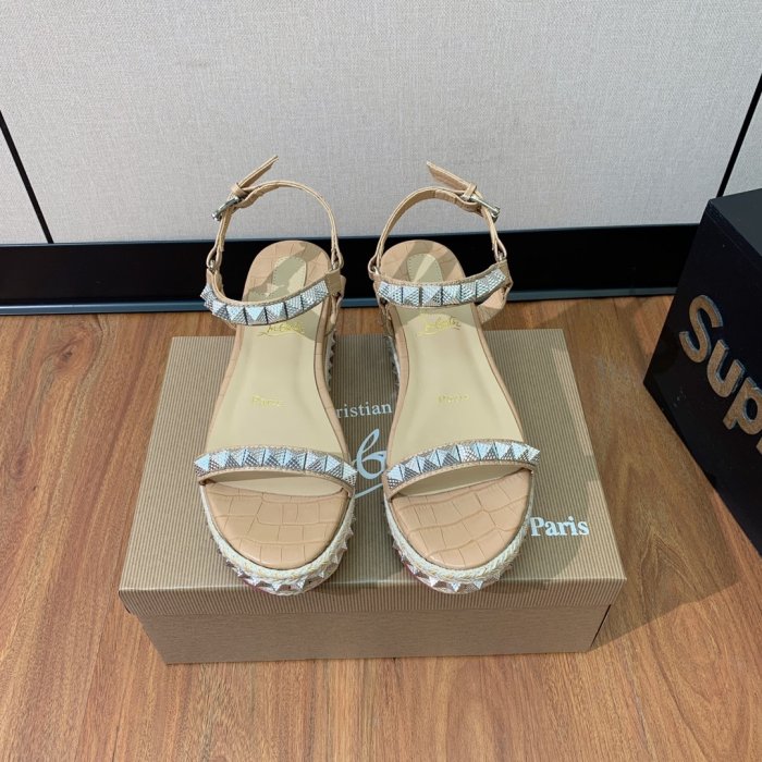 Босоножки фото 2