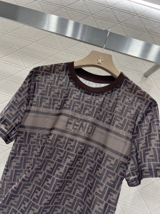 Футболка женская фото 3