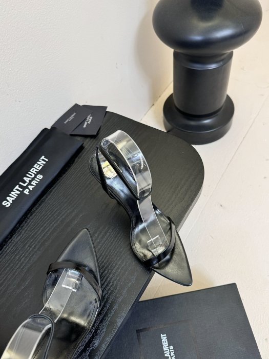 Босоножки фото 4