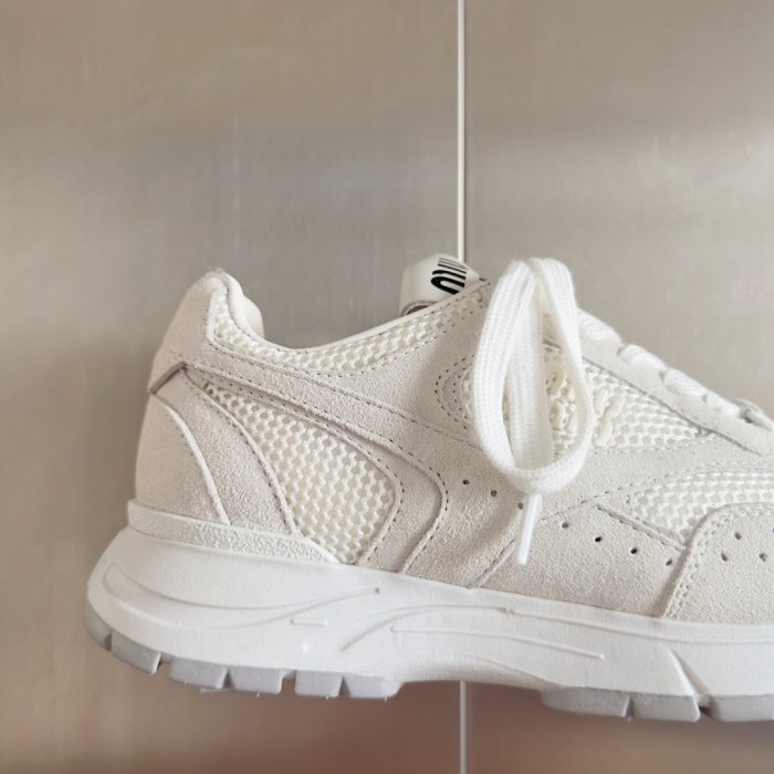 Кроссовки фото 8