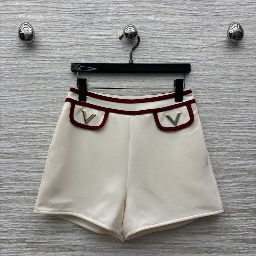 Шорти жіночі