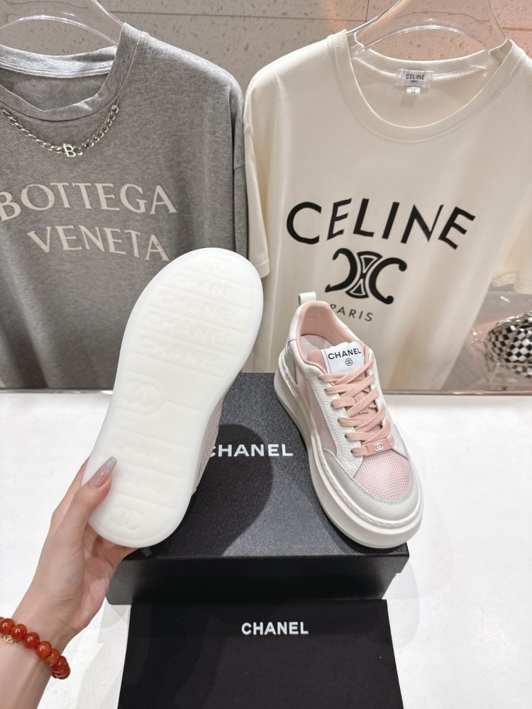 Кроссовки женские фото 9