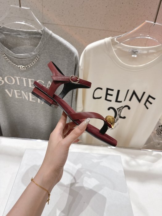 Сандалии женские фото 5