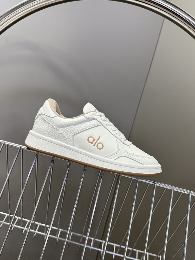 Sneakers women's фото 5