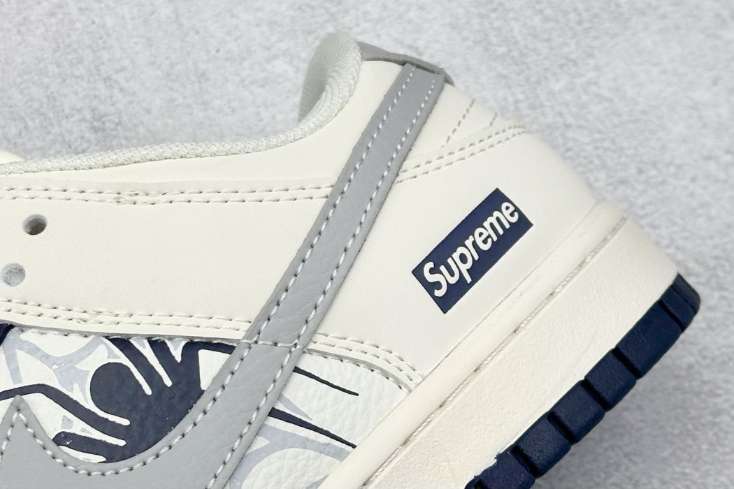 Кроссовки Nike SB Dunk Low x Supreme фото 9