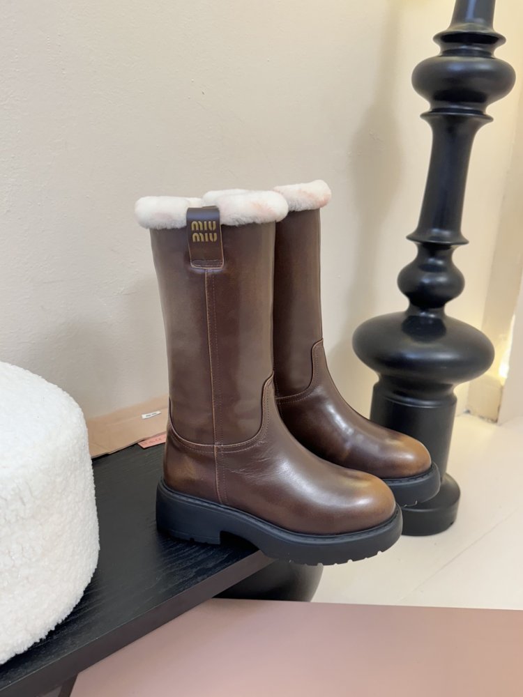 Сапоги женские фото 2