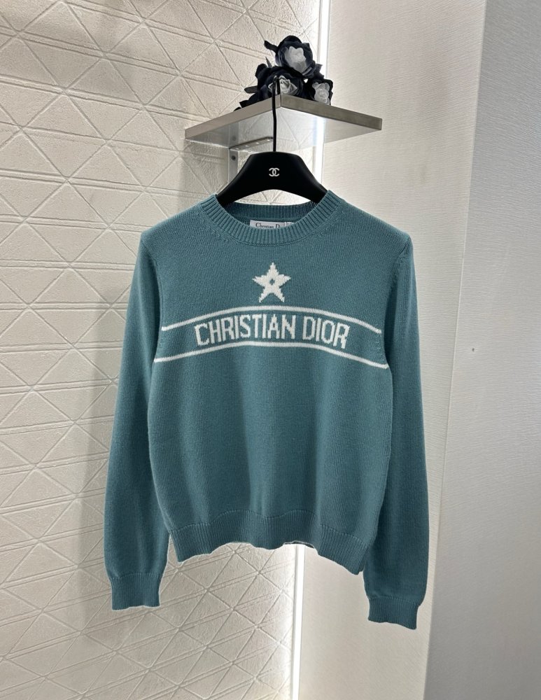 Кофта жіноча