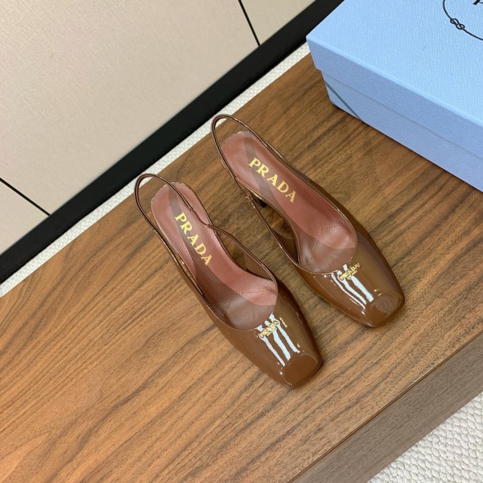 Босоножки фото 3