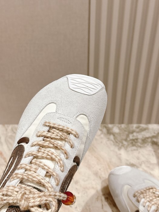 Кроссовки фото 4