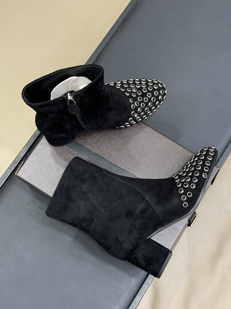 Ботинки женские фото 3