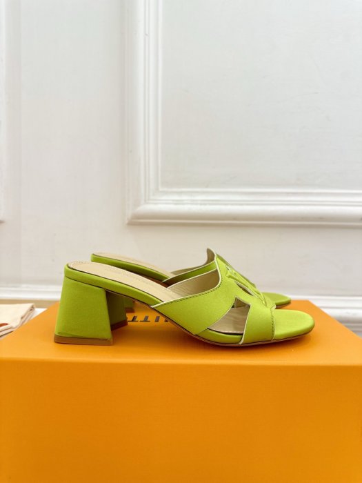 Босоножки фото 2