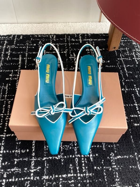 Босоножки фото 2