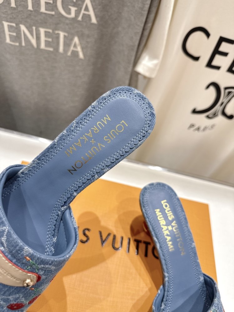 Босоножки фото 6