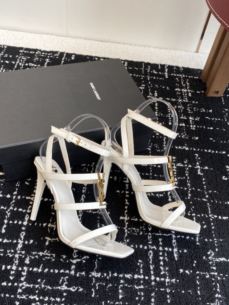 Босоножки фото 5