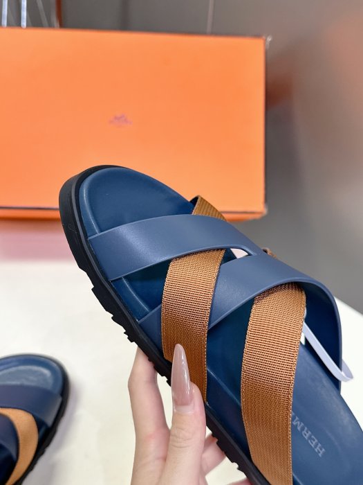 Шлепанцы фото 8