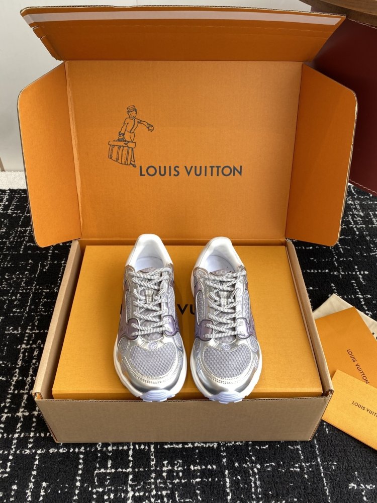 Кроссовки Olympia женские