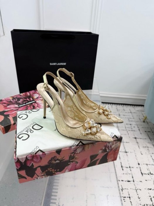 Sandals on high heel фото 3
