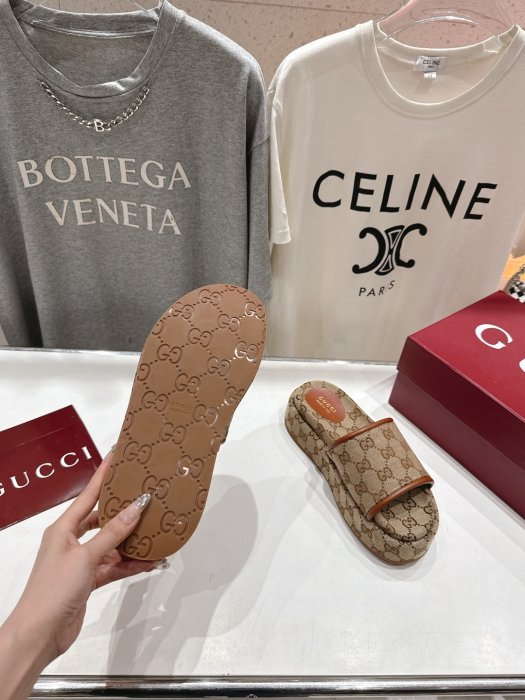 Шлепанцы фото 9