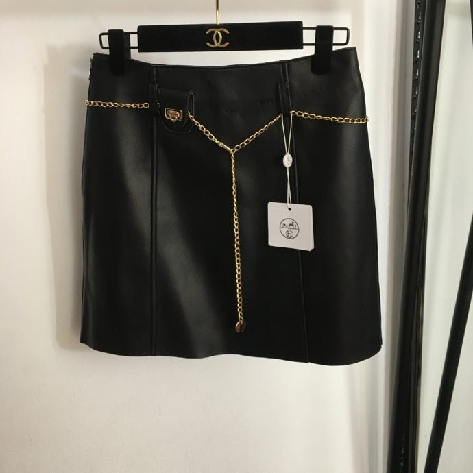 Skirt leather