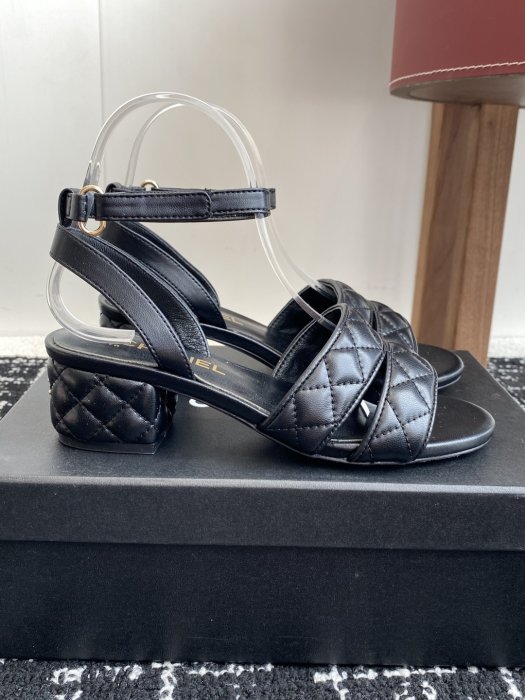 Сандалии женские фото 2