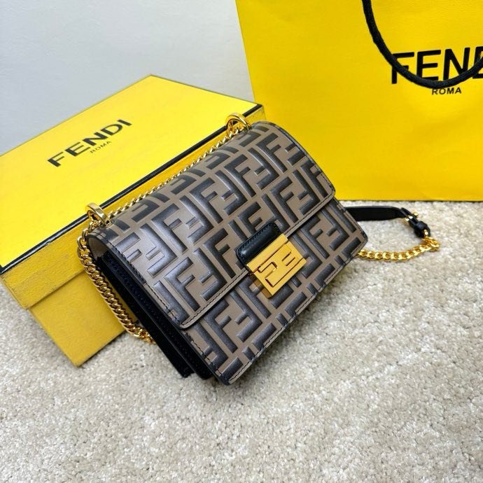 A bag women's Kan I 19 cm фото 6