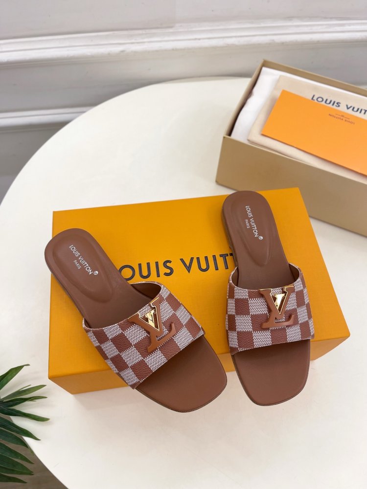 Шлепанцы женские фото 2