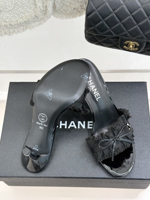 Босоножки фото 9