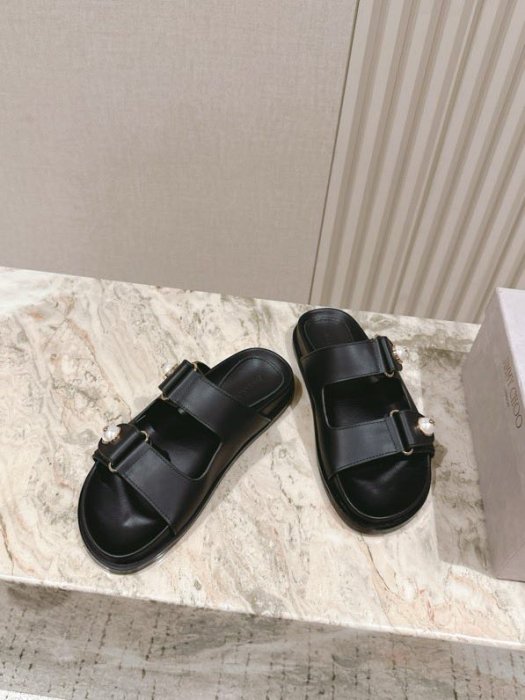 Шльопанці жіночі фото 6