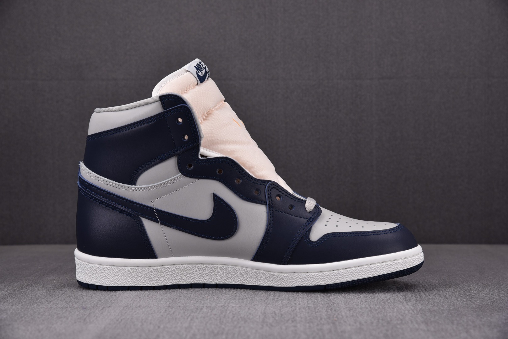 Кросівки Air Jordan 1 Retro High 85 Georgetown - BQ4422-400 фото 2