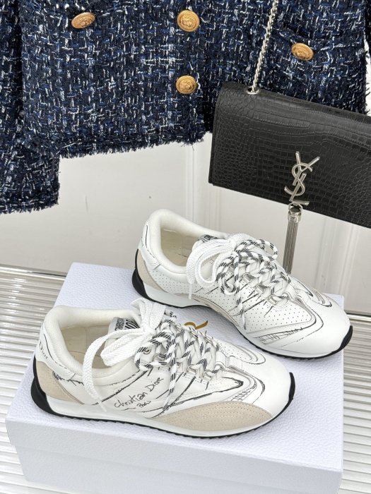 Кроссовки фото 3