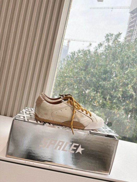 Кроссовки Golden Goose фото 5