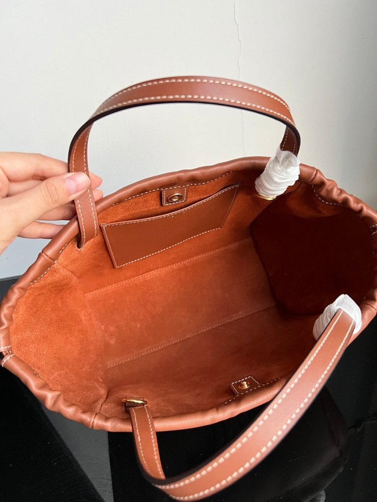 Сумка CELINE CABAS TRIOMPHE CUIR 22 см фото 7