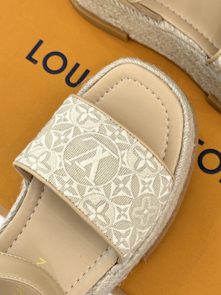 Босоніжки фото 7