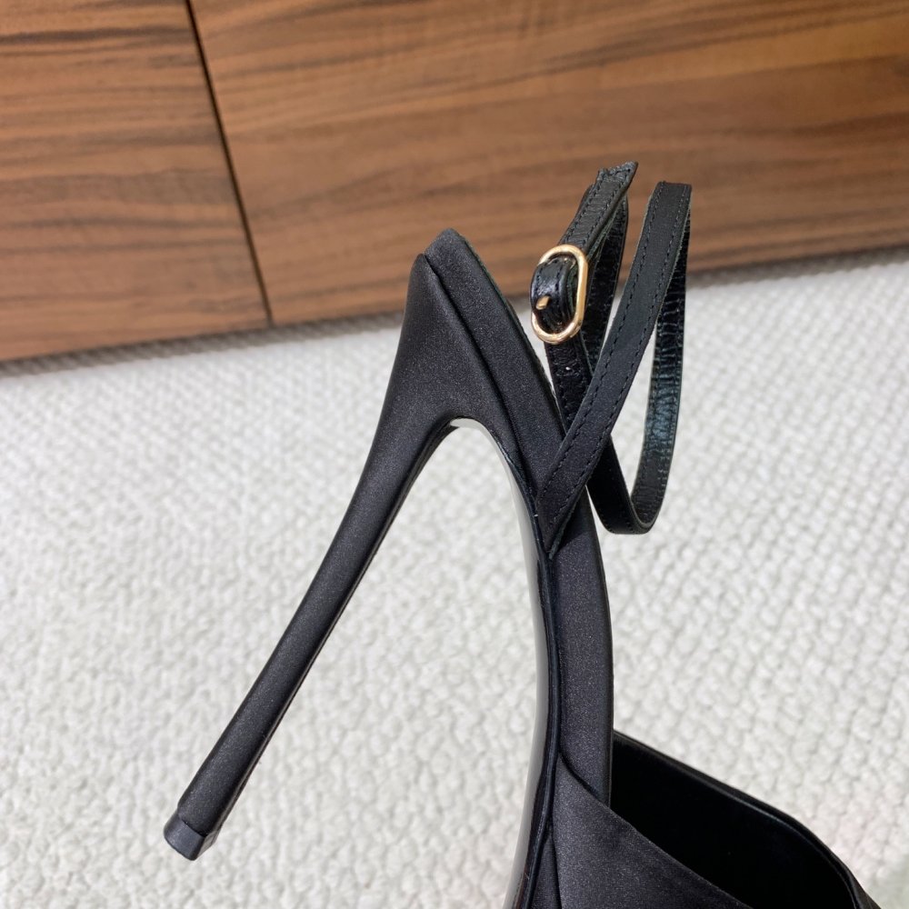 Босоніжки фото 9