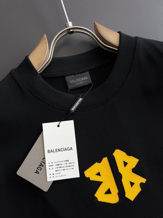 T-shirt men's фото 4