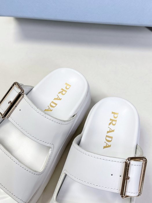 Шлепанцы фото 8