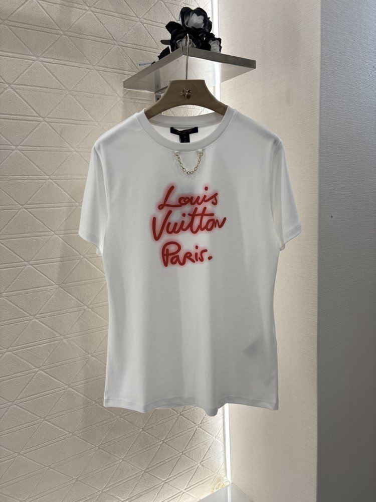 Футболка жіноча