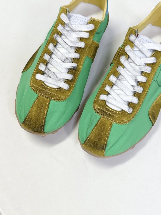 Кроссовки фото 7