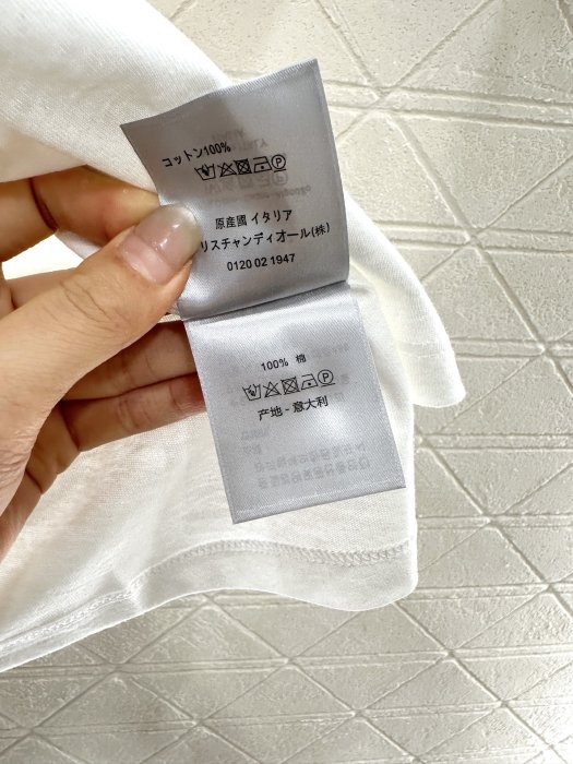 T-shirt women's фото 9