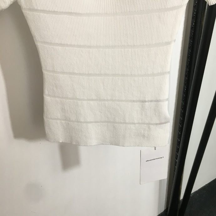 T-shirt women's фото 3