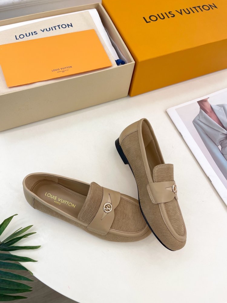 Лоферы женские фото 4