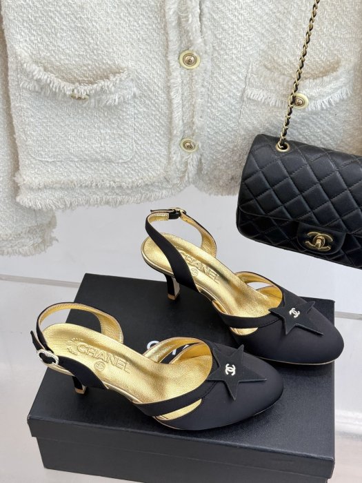 Босоножки фото 3