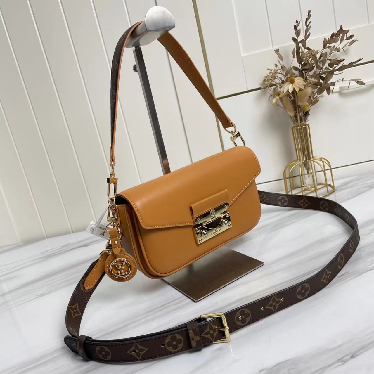 A bag Swing Fashion Leather 24 cm фото 2