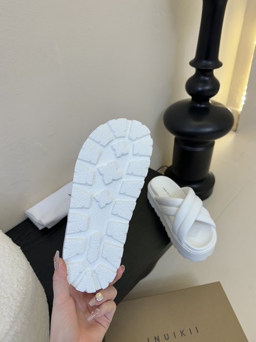 Шльопанці фото 9