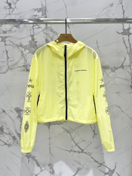 Куртка жіноча