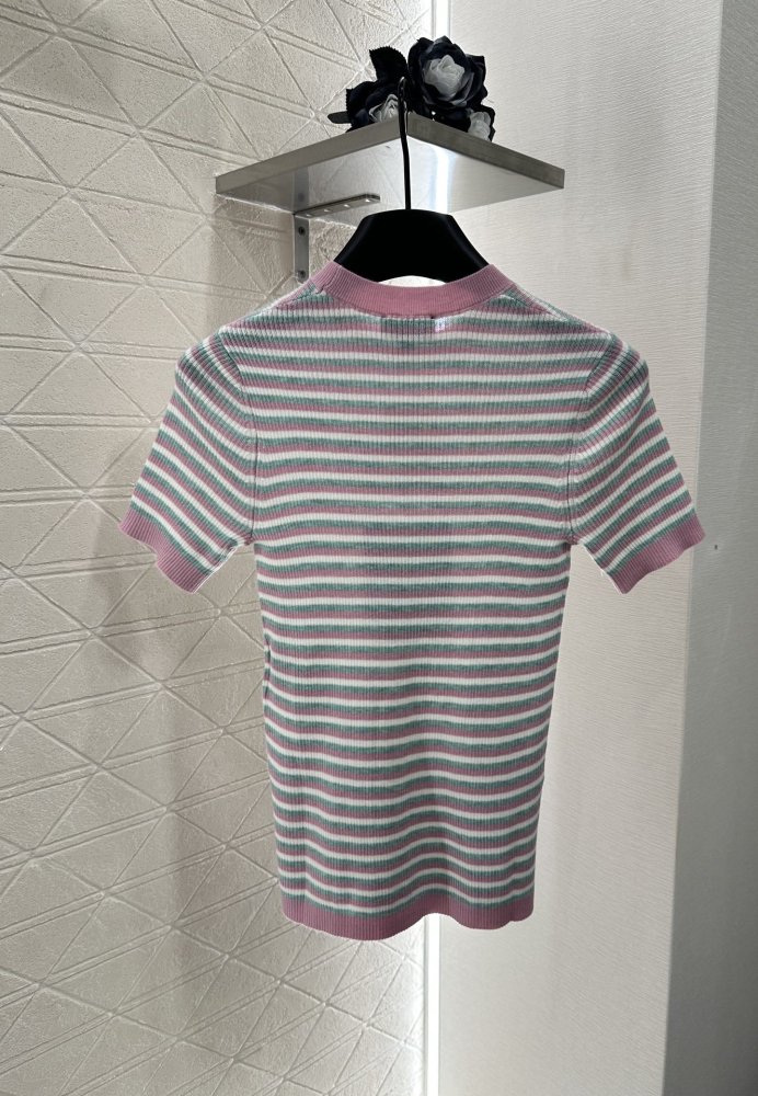 Футболка жіноча фото 2